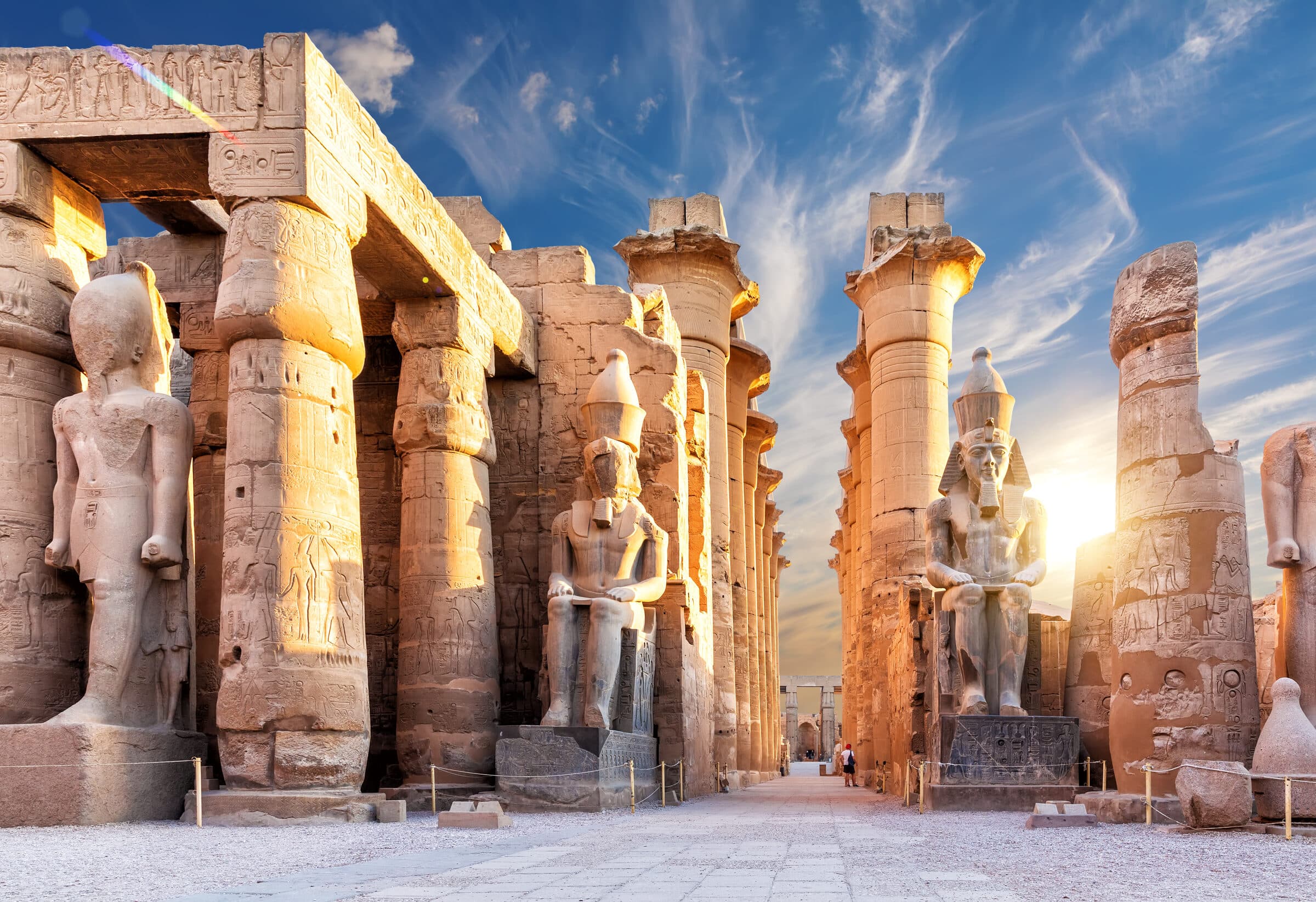 LUXOR
